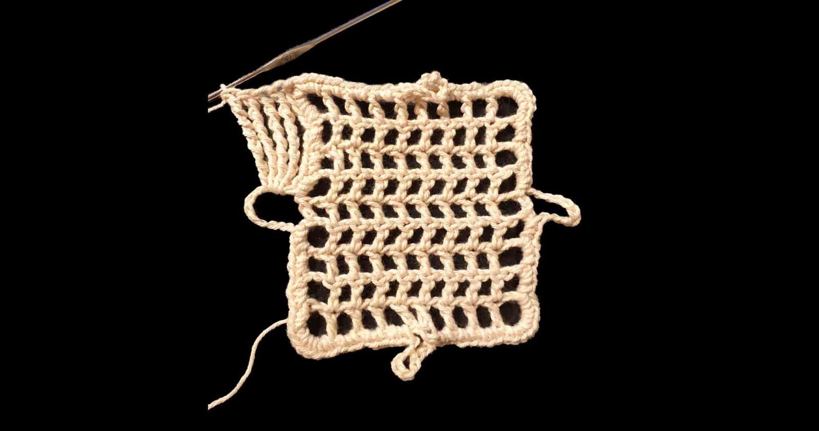 Die Umrandung mit den Mehrfachstäbchen hat begonnen.