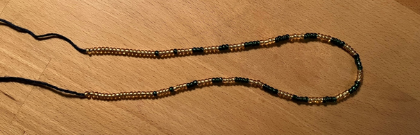 Blog-Inhaltsbild für 'Strick dir einen Pulswärmer mit eingestrickten Perlen'