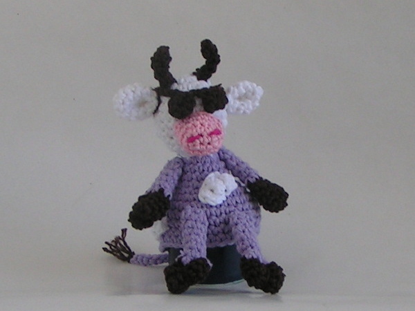 Kostenlose Häkelanleitung lila Kuh