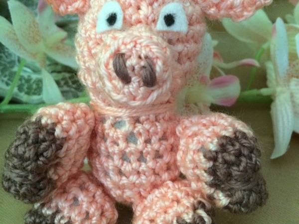 Kostenlose Häkelanleitung - Kleines Schweinchen - Schlüsselanhänger/Taschenbaumler