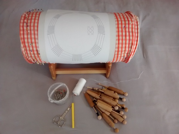 Grundausattung fürs Klöppeln