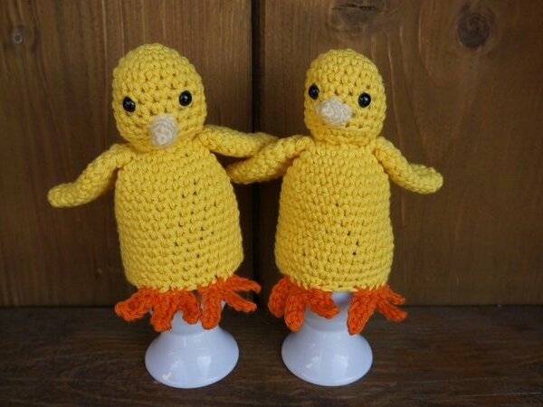 Kostenlose Häkelanleitung für Küken EIerwärmer