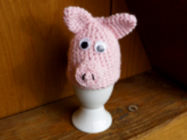 Kostenlose Häkelanleitung Schweinchen Eierwärmer