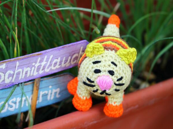 Kostenlose Häkelanleitung für Ü-Ei Katze