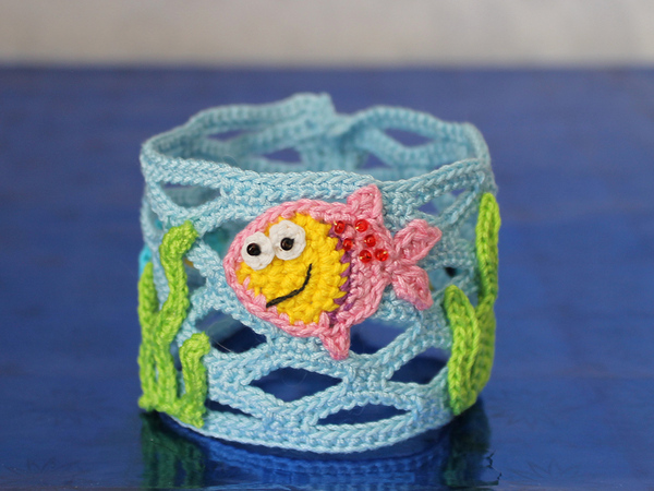Crochet bracelet «Fish»