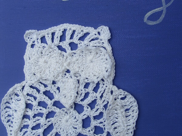 Dekoratives Eulenmotiv im Freestyle-Häkeln für kreative Projekte