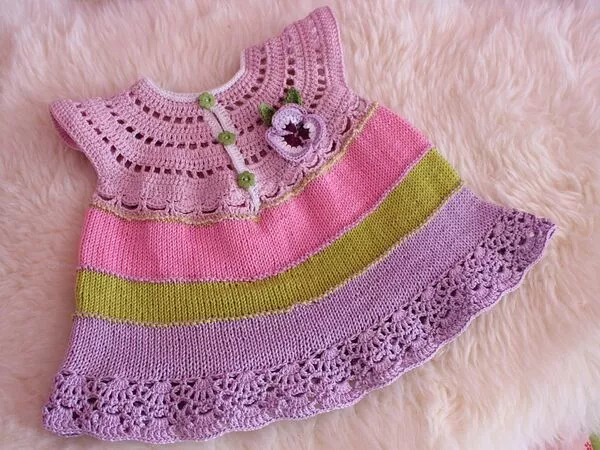 Kostenlose Anleitung für Babykleidchen