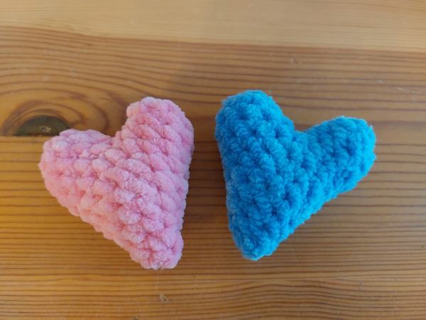 Kostenlose Häkelanleitung für 3D Herzen