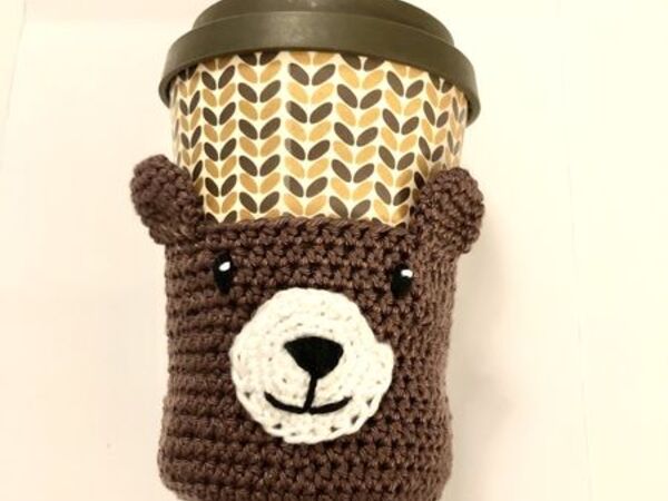Kostenlose Häkelanleitung Cup Cape Bär