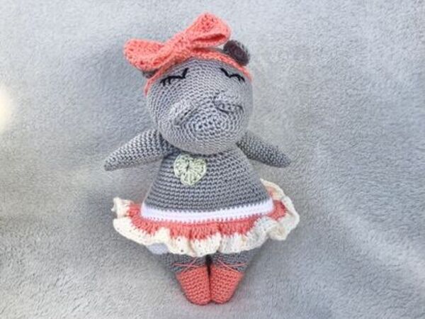 Kostenlose Häkelanleitung Nilpferd Ballerina