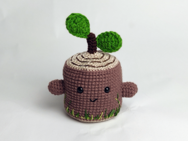 Häkelanleitung Baumstumpf Holzi