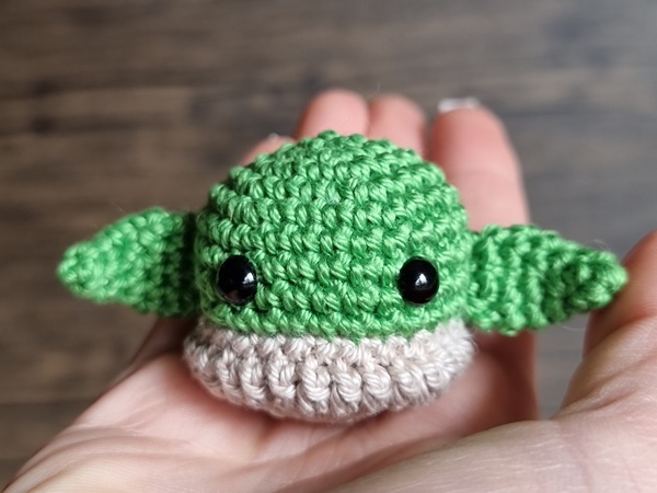 Kostenlose Häkelanleitung Alien