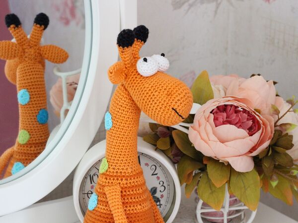 Giraffe häkeln. Kostenlose Anleitung.