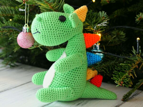 Drache häkeln. Kostenlose Häkelanleitung