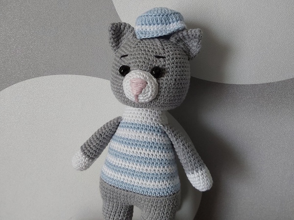 Katze häkeln. Kostenlose Anleitung für Kater