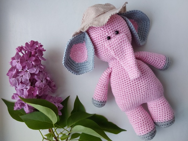 Elefant häkeln. Kostenlose Schritt-für-Schritt Häkelanleitung