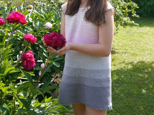 Kostenlose Häkelanleitung Sommerkleid Gr. 86-48