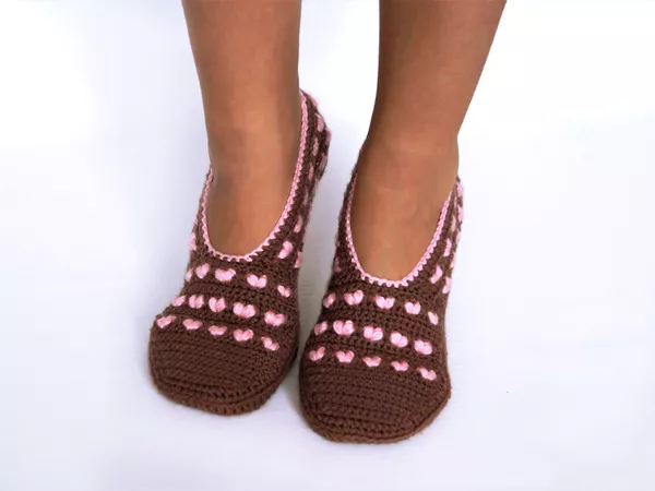 Free Crochet Pattern 'Love Steps' Summer Shoes Sizes US 5-10 / UK 3.5-8.5