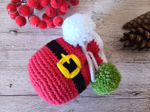 Christmas Advent Calendar. Project 6. Christmas Gift Bag Free Crochet Pattern