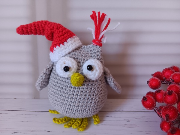 24 Kostenlose Häkelprojekte für die Adventszeit: Projekt 12. Eule häkeln