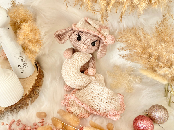 Maus Lena, kostenlose Häkelanleitung von Wolldiamant