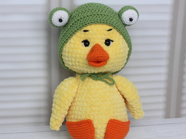 Free Crochet Pattern for Plush Duckling