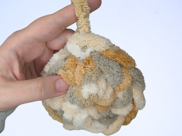 Crocheting with Loop Yarn: Essential Stitches & Techniques