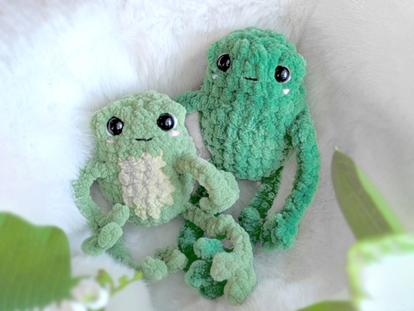 Free crochet pattern for Frodo the frog