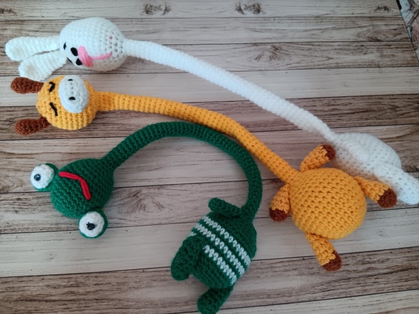 Long Neck Animal Bag Charm Free Crochet Pattern