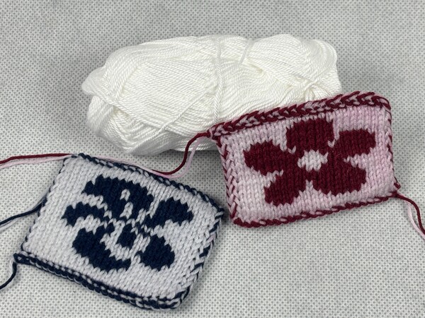 Strickwolle färbt ab – was tun? Tipps für mehrfarbiges Stricken & Häkeln