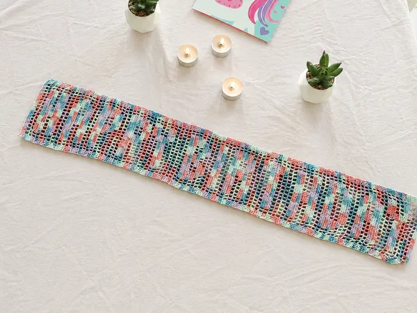 Crochet a this cute Birthday Table Decoration – Free Pattern
