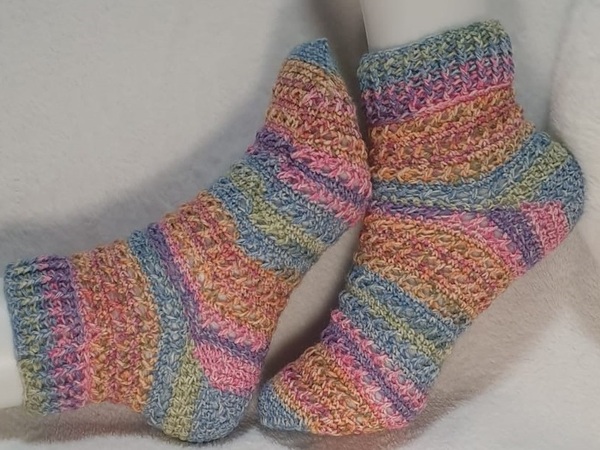 Maschen-Revolution: Warum ich nach Hunderten Stricksocken plötzlich nur noch häkle