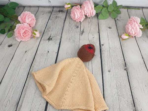 Free Knitting Pattern for a Cute Robin Baby Lovey