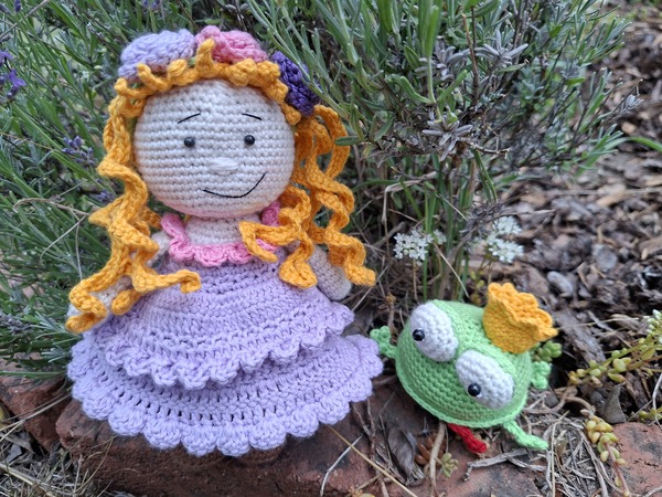 Free Crochet Pattern for Princess and the Frog Prince