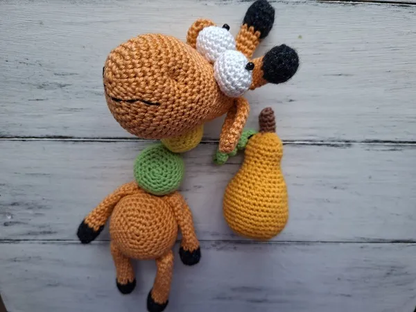 Giraffe häkeln. Kostenlose Anleitung