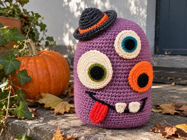 Schiachbert – kostenlose Häkelanleitung für ein Halloween-Monster