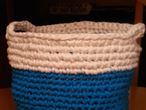 Korb aus Textilgarn