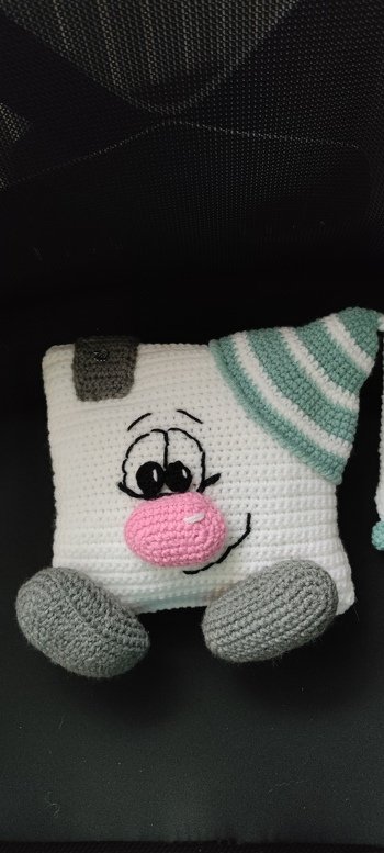 Es hat wirklich Spaß gemacht das kleine Kissen zu häkeln 😄
