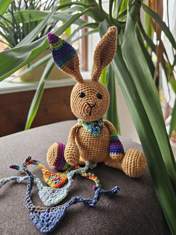 Hase Hoppel - Häkelanleitung von CaroKunterbunt