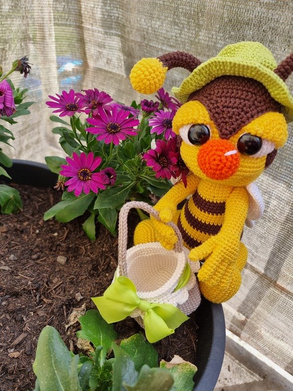 Häkelanleitung Biene "Jonny BEE"