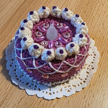 Tolle Idee !
Geht ganz einfach, gut für Wollreste.