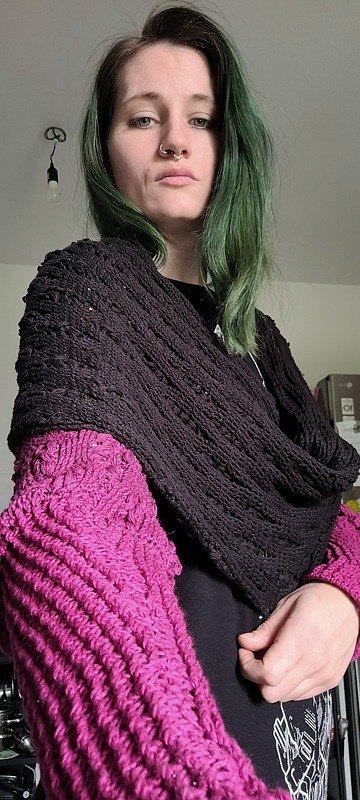 Häkelanleitung für den Ärmelschal "Wrap me"