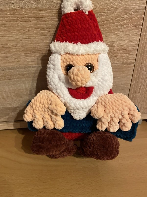 Crochet pattern christmas door decoration