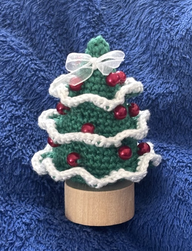 Häkelanleitung Festlicher Tannenbaum