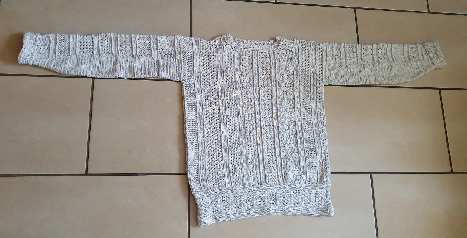 Frauhohmanns &quot;Würfelpulli No. 2 - QuerLäufer&quot; - von Arm zu Arm, ohne Naht