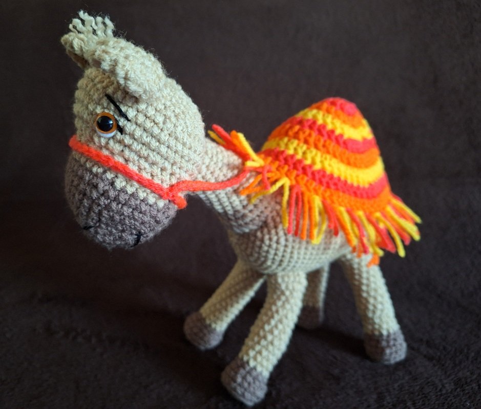 Kamel Jamal und Dromedar Romi Häkelanleitung