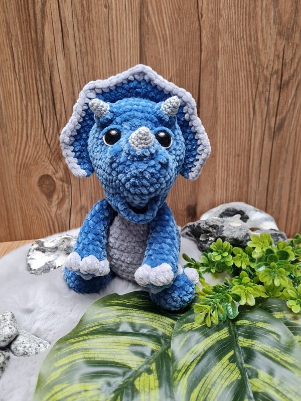 Häkelanleitung "Triceratops Eddie", PDF, Digitaler Download