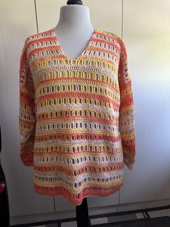 Mein ICE Blue ist mit dem Farbverlaufsgarn von Alize eine eher sonnige Variante geworden die mir das Häkeln etwas abwechslungsreicher gemacht hat.