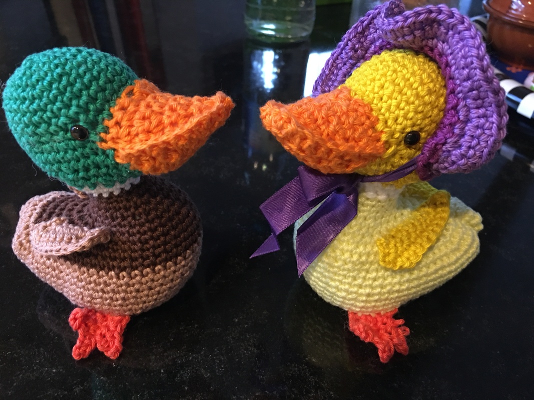 Ducklings. Duck with bonnet and mallard duck. Crochet pattern
