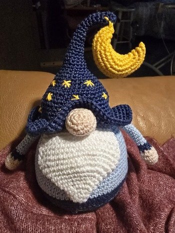 Soooo toll! Jetzt bekommt er noch den Teddy.
Ich liebs